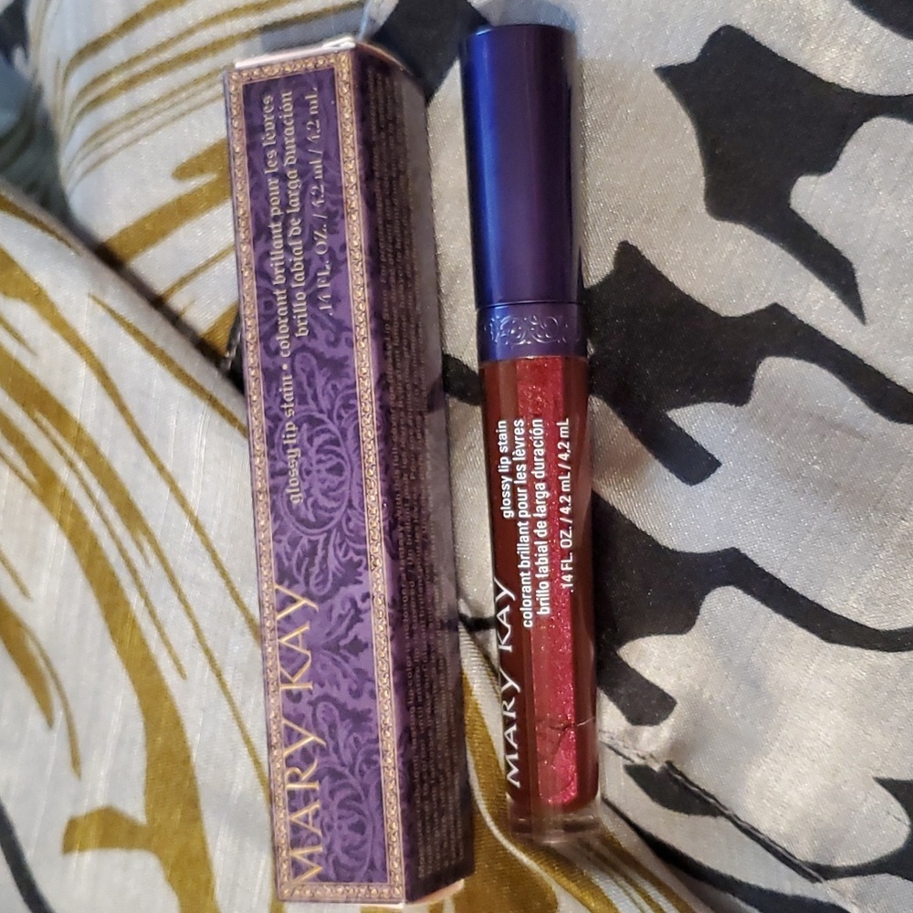 Mary kay glossy lipstain